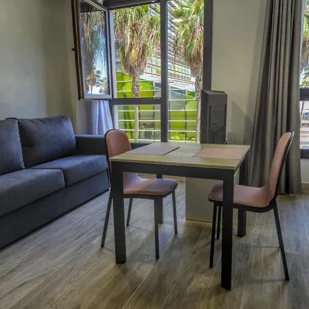 Holiday home Yan Building By Canariasgetaway *